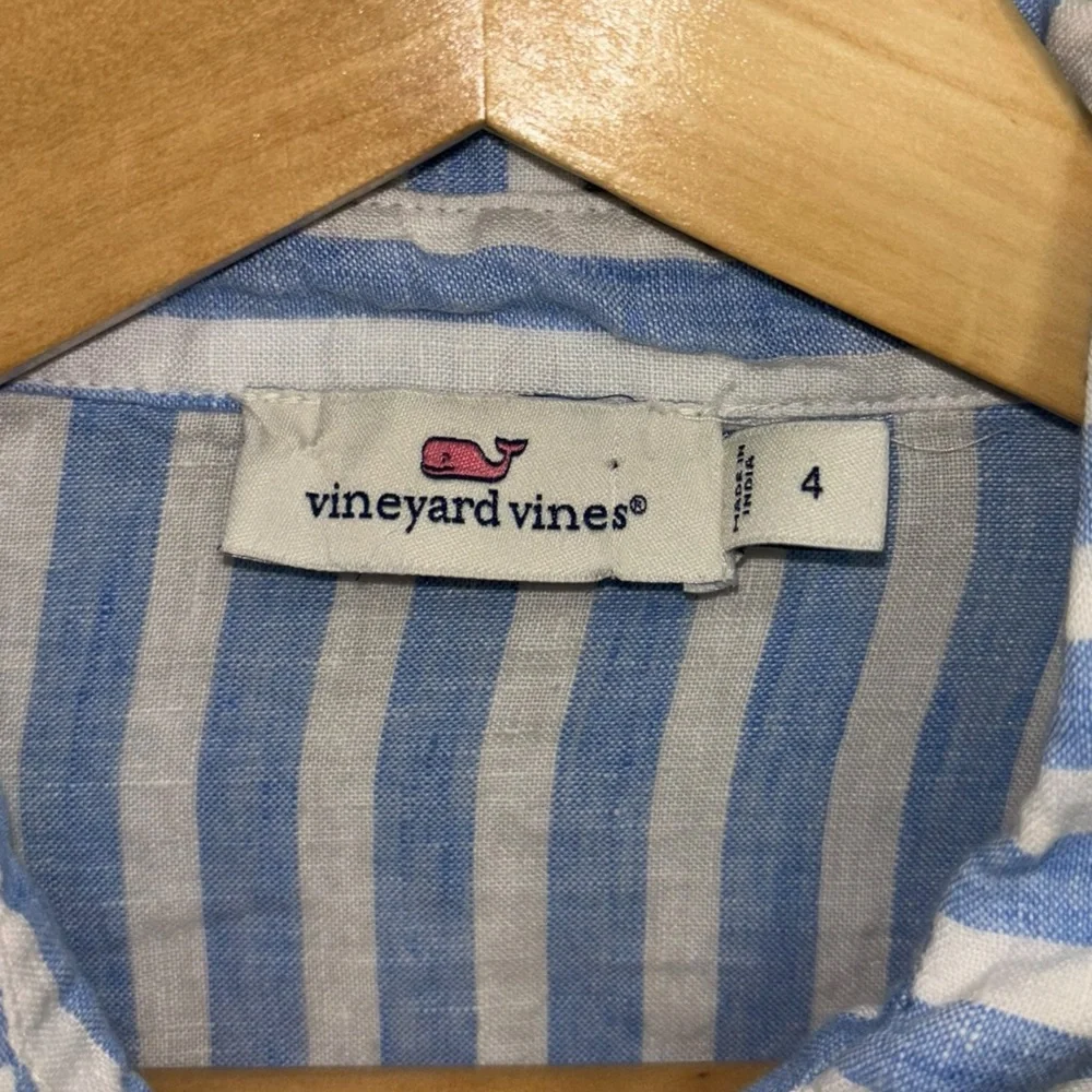 Vineyard vines 100% linen st Barths button down top - Picture 2 of 6